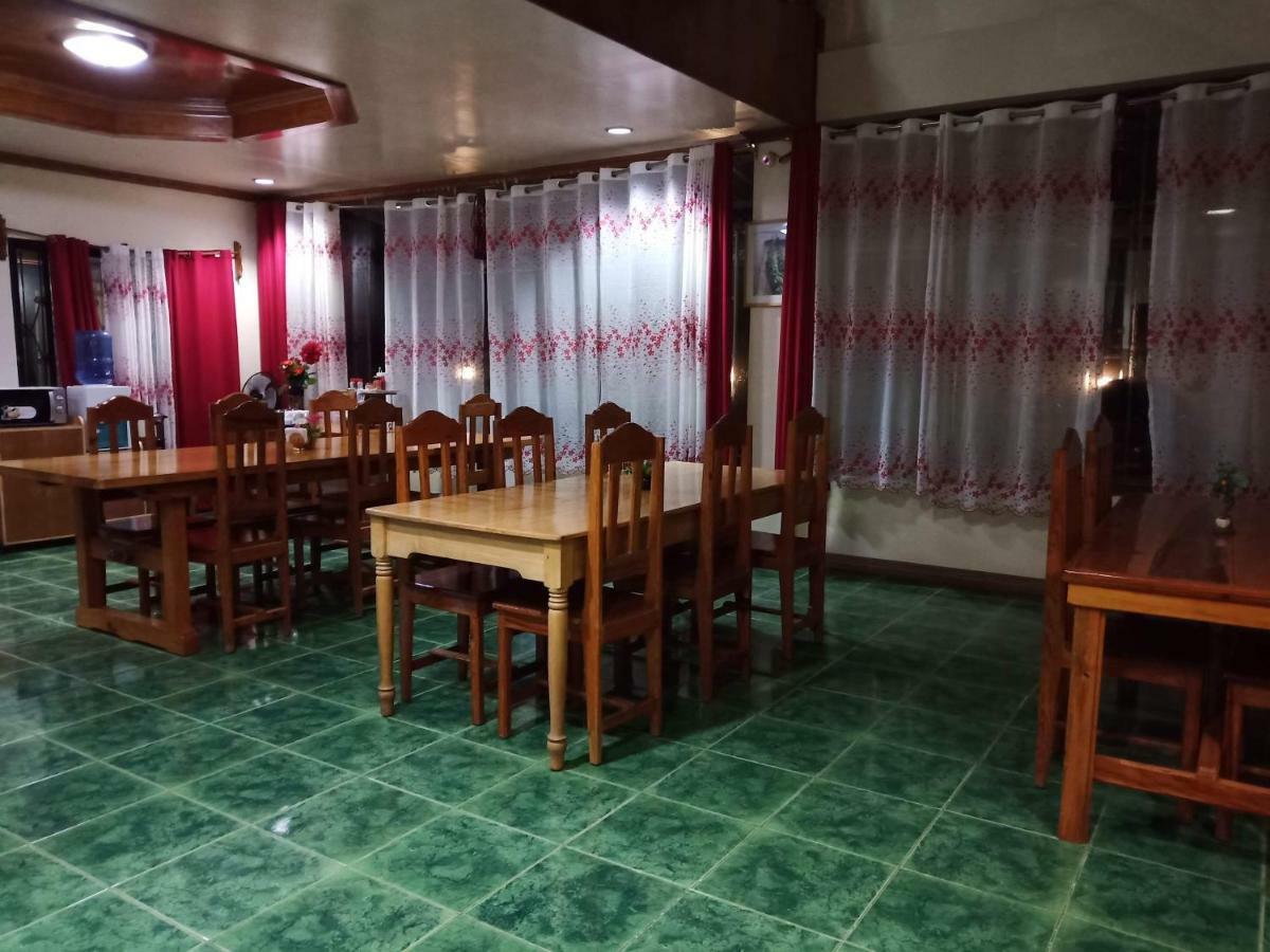 Trekkers Lodge And Cafe Banaue Esterno foto